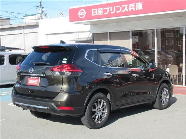 Nissan X-TRAIL 2018-09 7228-2