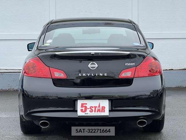 Nissan SKYLINE 2010-04 213405-8