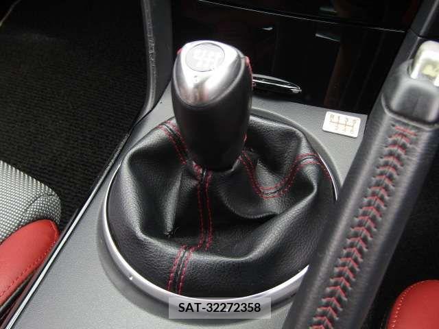 Mazda RX-8 2012-11 283900-10