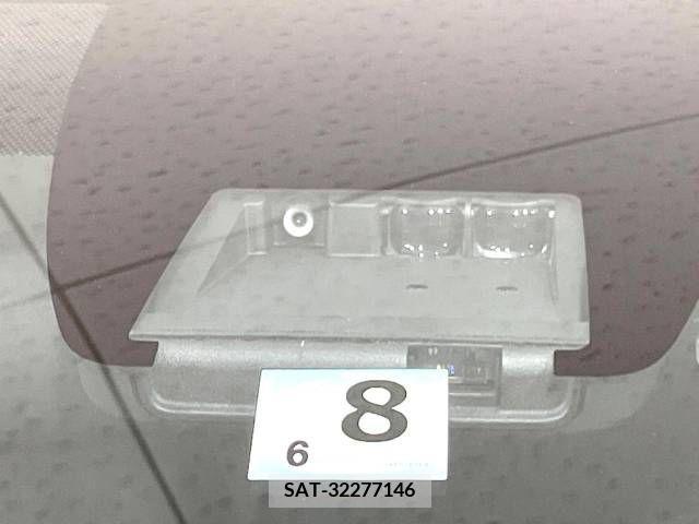 Toyota AURIS 2015-08 350113-4