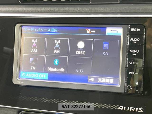 Toyota AURIS 2015-08 350113-6