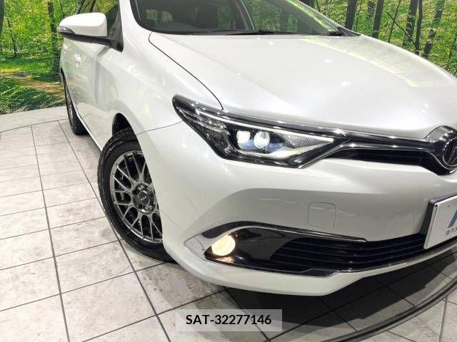 Toyota AURIS 2015-08 350113-12