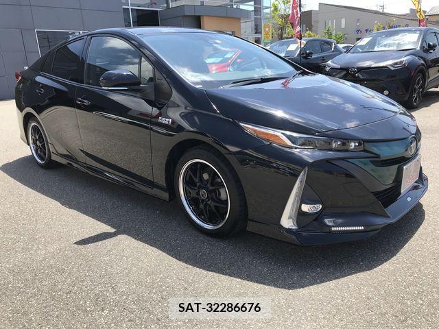 Toyota PRIUS PHV 2017-05 282565-4
