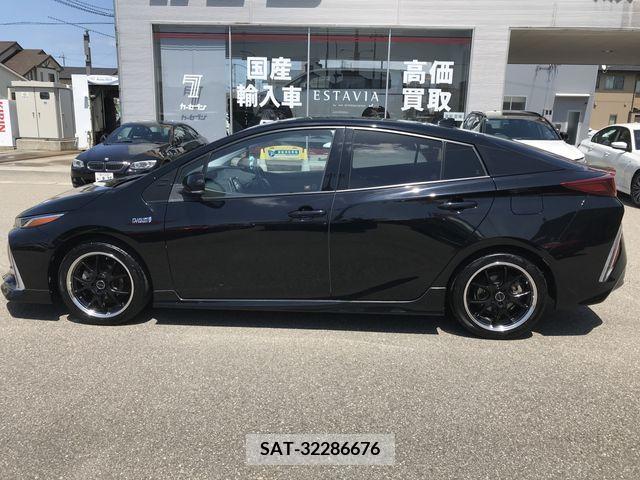 Toyota PRIUS PHV 2017-05 282565-8