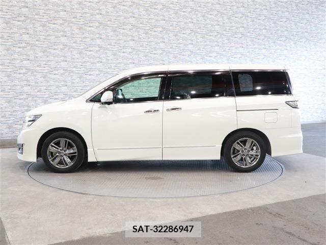 Nissan ELGRAND 2010-11 201213-8
