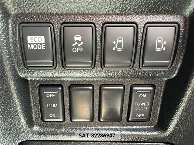Nissan ELGRAND 2010-11 201213-13
