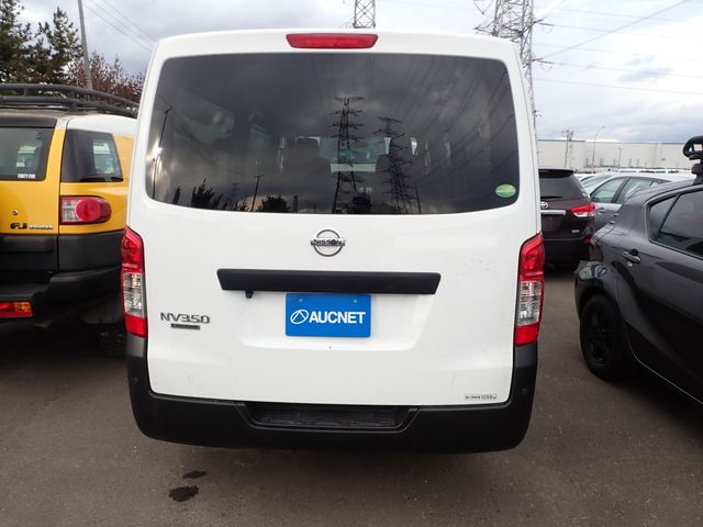 Nissan NV350 Caravan 2019-11 15623-6