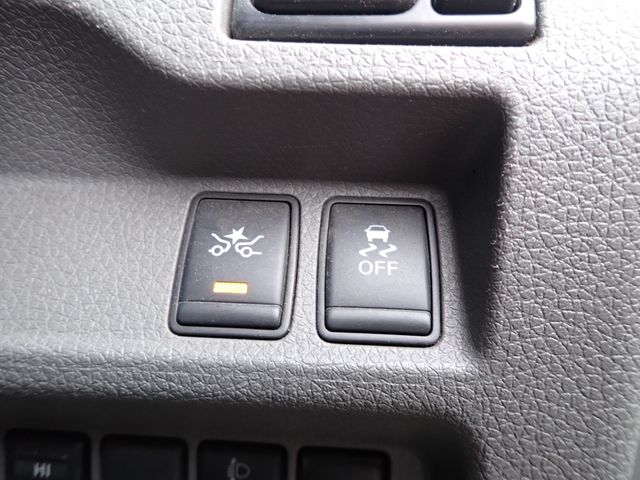 Nissan NV350 Caravan 2019-11 15623-9
