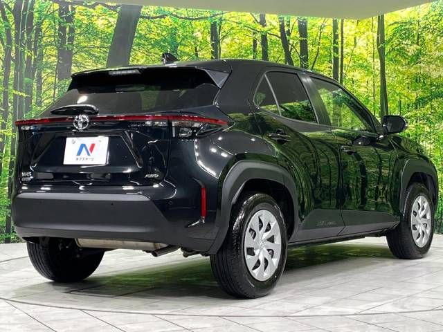 Toyota YARIS CROSS 2023-04 194942-17