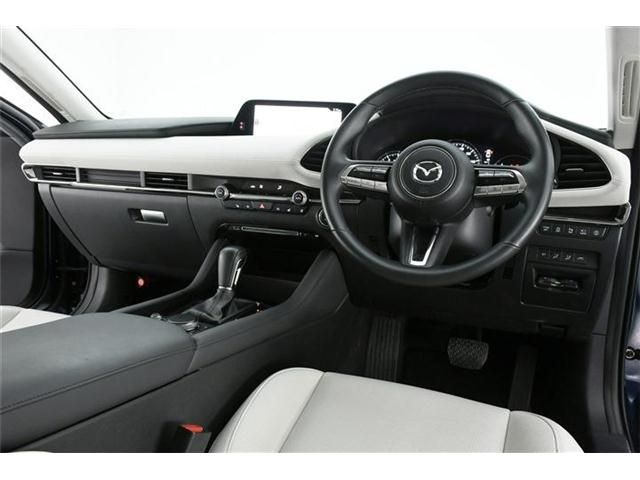 Mazda MAZDA3 2021-01 181646-7