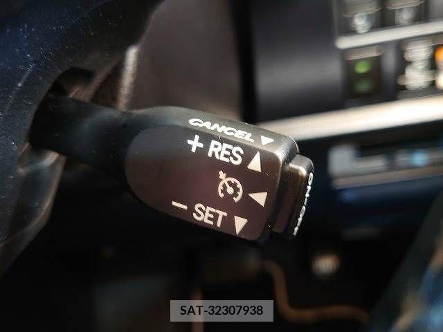 Toyota VOXY 2020-08 288916-6