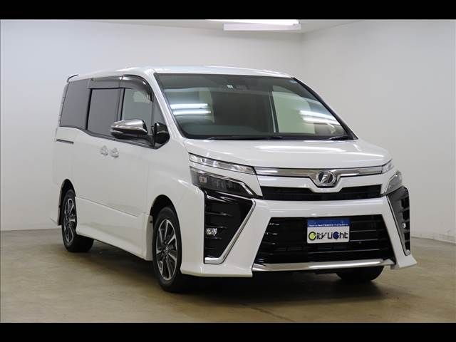 Toyota VOXY 2019-03 9211-17