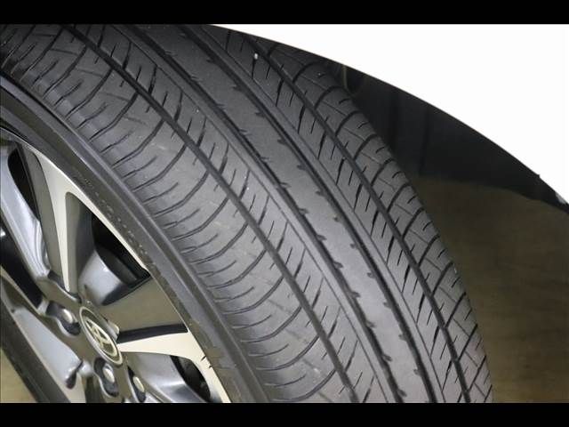 Toyota VOXY 2019-03 9211-24