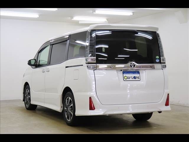 Toyota VOXY 2019-03 9211-19