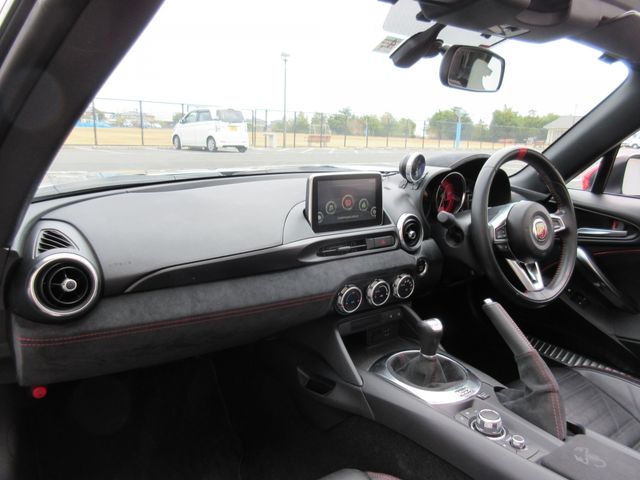Abarth 124 Spider 2018-07 1042-25