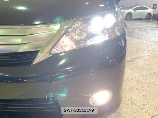 Lexus HS 2010-07 275376-13