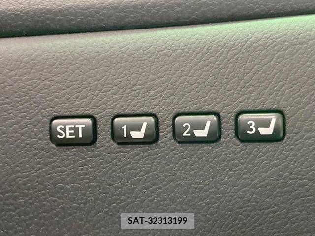 Lexus HS 2010-07 275376-6