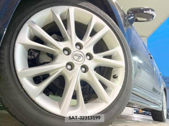 Lexus HS 2010-07 275376-2