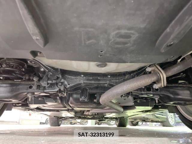 Lexus HS 2010-07 275376-19