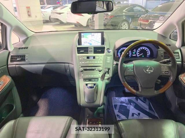Lexus HS 2010-07 275376-1