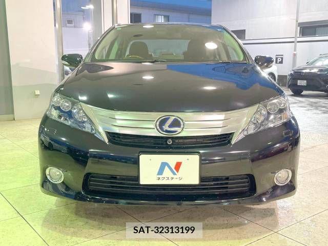 Lexus HS 2010-07 275376-14