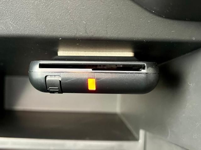 Nissan NOTE 2018-06 195586-12