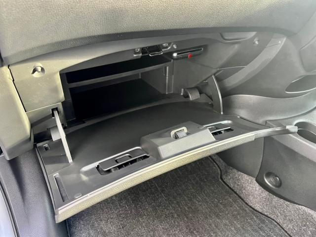 Nissan NOTE 2018-06 195586-23