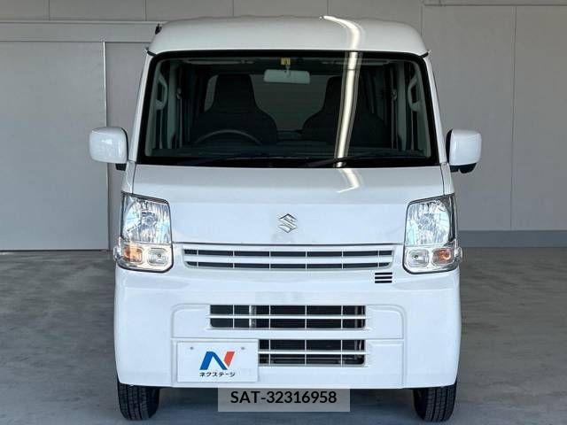 Suzuki EVERY 2018-11 301609-11