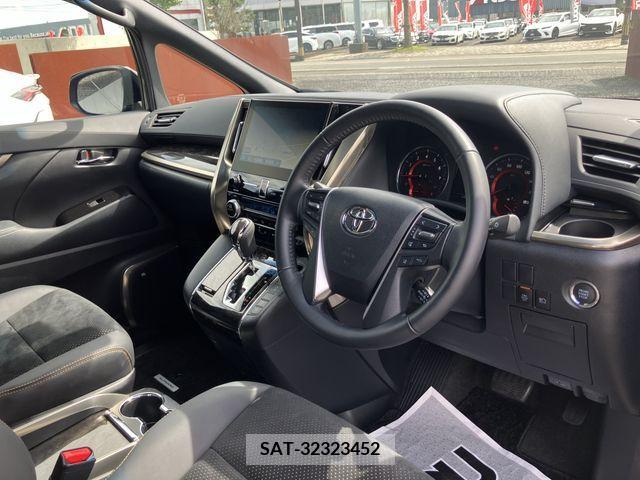 Toyota ALPHARD 2021-05 339304-11