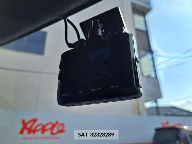 Toyota BB 2008-09 356768-11