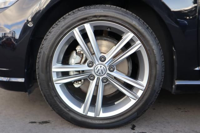 VolksWagen GOLF 2020-07 22199-11