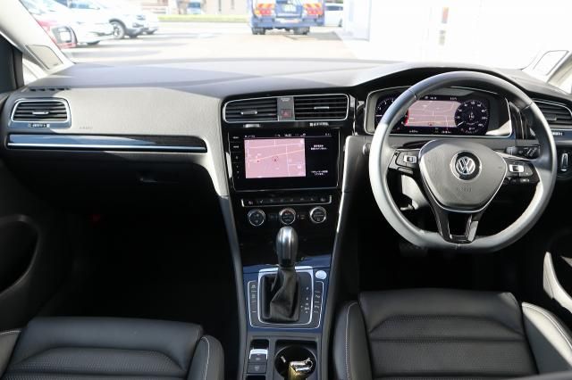 VolksWagen GOLF 2020-07 22199-3