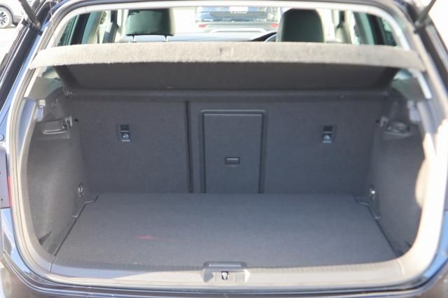 VolksWagen GOLF 2020-07 22199-9