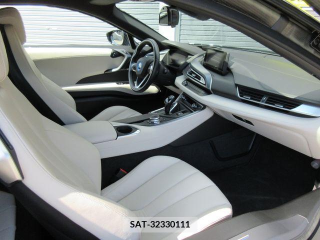 Bmw I8 2015-02 207311-1