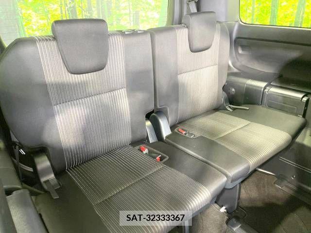 Toyota VOXY 2020-07 336264-10