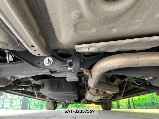Toyota VELLFIRE 2018-07 340033-19
