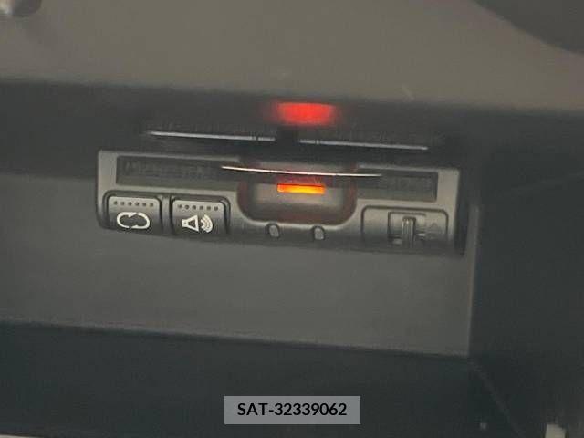 Nissan NOTE 2019-03 384384-6