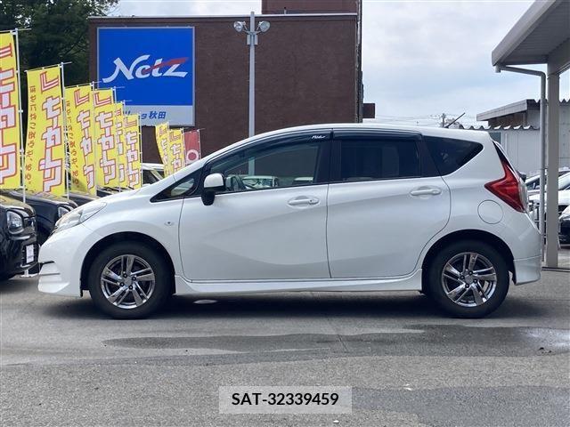 Nissan NOTE 2013-06 392893-7