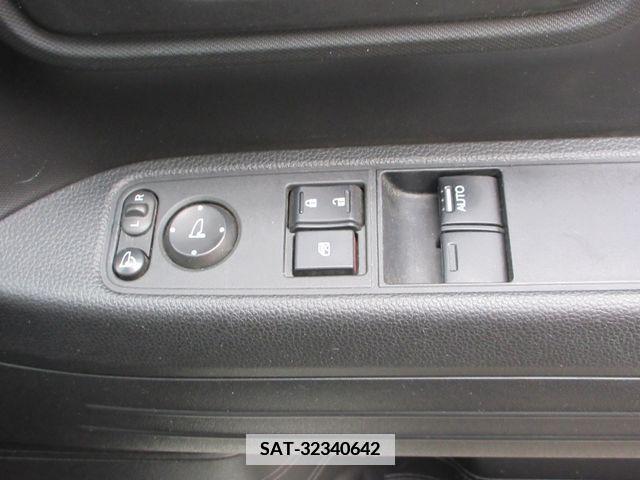 Honda N-VAN 2019-06 339777-22