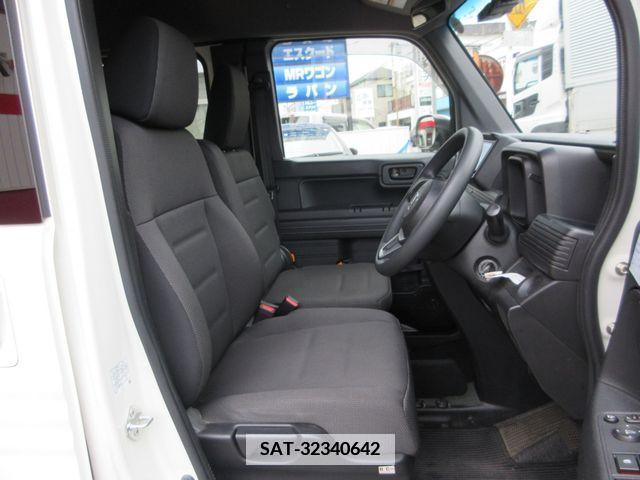 Honda N-VAN 2019-06 339777-9