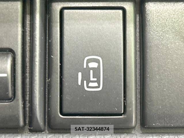 Suzuki SOLIO 2015-03 311284-4