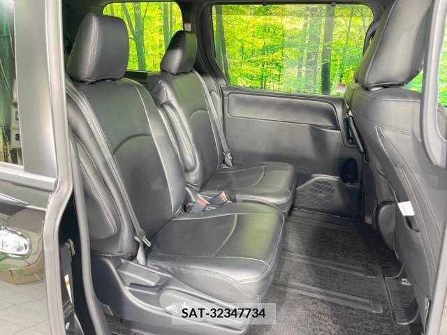 Toyota VOXY 2020-02 289059-9