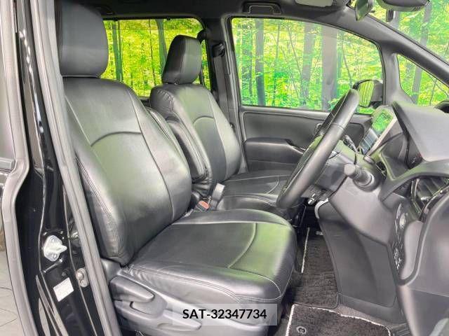 Toyota VOXY 2020-02 289059-8
