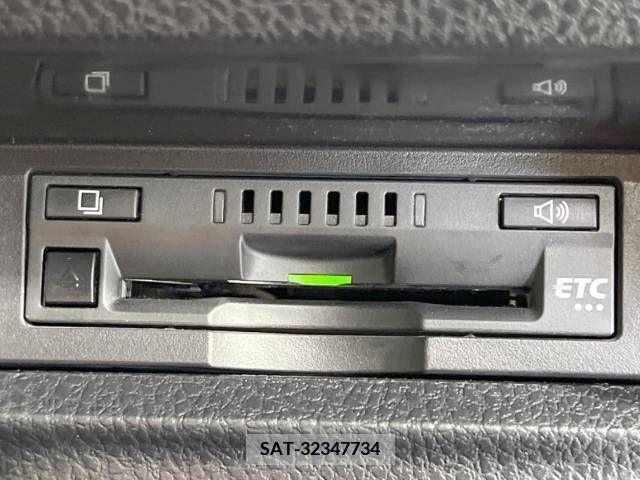 Toyota VOXY 2020-02 289059-6