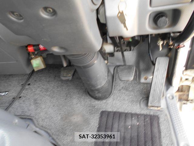 Mazda TITAN 2012-03 203476-19