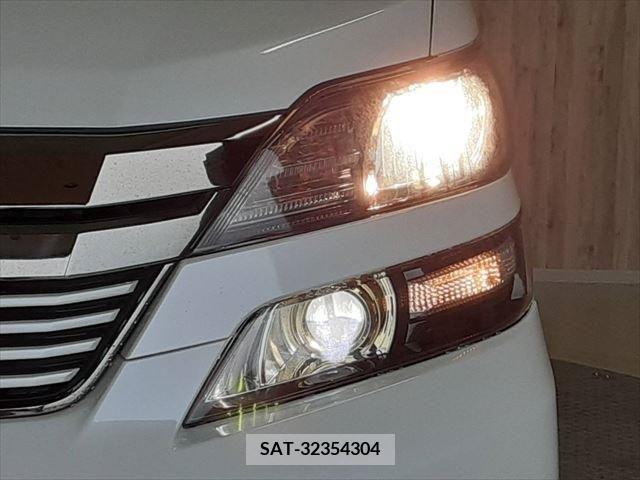 Toyota VELLFIRE 2012-10 339621-14