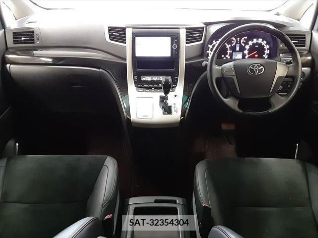Toyota VELLFIRE 2012-10 339621-1