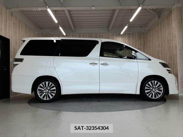 Toyota VELLFIRE 2012-10 339621-19