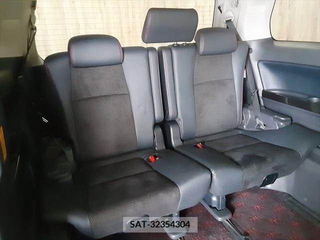 Toyota VELLFIRE 2012-10 339621-11