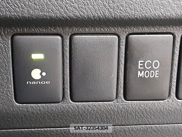 Toyota VELLFIRE 2012-10 339621-8